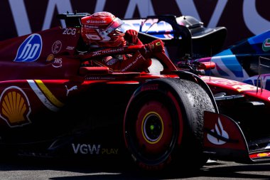  Charles Leclerc (MON) - Scuderia Ferrari - Ferrari SF-24 - Ferrari yarışta 4 Temmuz Pazar günü, 7 Temmuz 2024 formülü 1 qatar hava yolu İngiliz Grand Prix 2024, 5 Temmuz - 7 Temmuz 2024 tarihleri arasında Silverstone pistinde gerçekleşmesi planlanıyor.