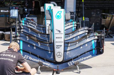 Formula 1 Macaristan Grand Prix 2024 'ün hazırlık gününde Mersedes Tamirhanesi Ekibi Mogyorod, Budapeşte, Macaristan, 19 Temmuz - 21 Temmuz 2024 tarihleri arasında Macaristan' da düzenlenecek.