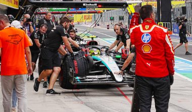  Lewis Hamilton (GBR) - Mercedes-AMG PETRONAS F1 Takımı - Mercedes W15 - Mercedes E Performansı Cumartesi Serbest Çalışması sırasında, 20 Temmuz, Formula 1 Macaristan Grand Prix 2024, Mogyorod, Buda