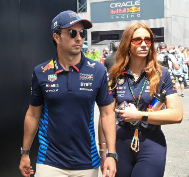  Sergio Perez (MEX) - Oracle Red Bull Racing - Red Bull RB20 - Honda RBPT 21 Temmuz Pazar günü Raceday sırasında, Formula 1 Macaristan Grand Prix 2024, Macaristan Mogyorod, Budapeşte, Macaristan, 19 Temmuz - 21 Temmuz 2 Temmuz tarihleri arasında gerçekleşmesi planlanıyor.