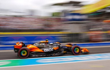 Lando Norris (GBR) - McLaren Formula 1 Takımı - McLaren MCL38 - Mercedes Cumartesi Serbest Çalışması sırasında ve 20 Temmuz, Formula 1 Macaristan Grand Prix 2024, Macaristan Mogyorod, Budapeşte, Macaristan, 19 Temmuz