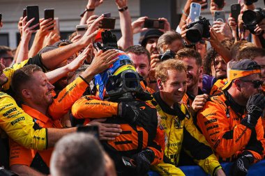  Oscar Piastri (AUS) - McLaren Formula 1 Takımı - McLaren MCL38