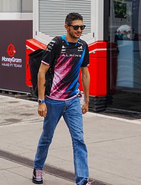  Esteban Ocon (FRA) - Alpine F1 Takımı - Alpine A524 - 21 Temmuz Pazar günü Raceday sırasında, Mogyorod, Budapeşte, Macaristan, 19 Temmuz - 21 Temmuz 2024 tarihleri arasında Macaristan 'da düzenlenecek Formula 1 Macaristan Grand Prix 2024 yarışında Renault