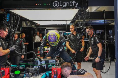  Lewis Hamilton (GBR) - Mercedes-AMG PETRONAS F1 Takımı - Mercedes W15 - Mercedes E Performansı Cumartesi Serbest Çalışması sırasında, 20 Temmuz, Formula 1 Macaristan Grand Prix 2024, Mogyorod, Bud