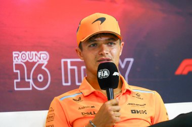 Lando Norris (GBR) - McLaren Formula 1 Takımı - McLaren MCL38 - Mersedes hazırlık gününde, 29 Ağustos, FFormula 1 Pirelli Premio d 'Italia, Monza' daki Autodromo Nazionale di Monza pistinde (MB) gerçekleşmesi planlanıyor - 29 Ağustos