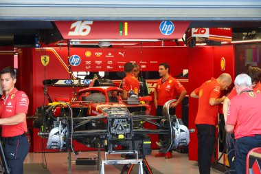  Hazırlık günü boyunca Scuderia Ferrari, FFormula 1 Pirelli Gran Premio d 'Italia 2024, Monza' daki Autodromo Nazionale di Monza pistinde (MB) gerçekleşmesi planlanan 29 Ağustos - 1 Eylül 2024