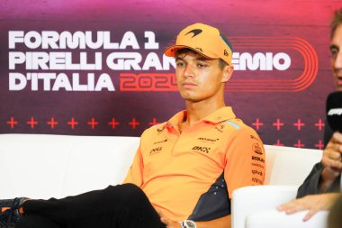 Lando Norris (GBR) - McLaren Formula 1 Takımı - McLaren MCL38 - Mersedes hazırlık gününde, 29 Ağustos, FFormula 1 Pirelli Premio d 'Italia, Monza' daki Autodromo Nazionale di Monza pistinde (MB) gerçekleşmesi planlanıyor - 29 Ağustos