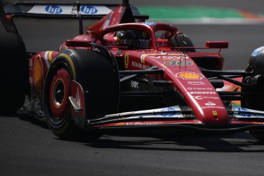  Monza 'daki Autodromo Nazionale di Monza pistinde (MB) gerçekleşmesi planlanan Formula 1 Pirelli Premio d' Italia 2024 'ün 30 Ağustos' taki tatbikat sırasında - 29 Ağustos - 1 Eylül 2024