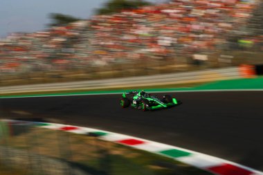  Zhou Guanyu (CHN) - Stake F1 Team Kick Sauber - Sauber C44 - Ferrari