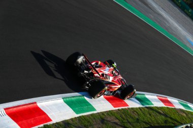  Carlos Sainz Jr. (ESP) - Scuderia Ferrari - Ferrari SF-24