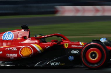  Charles Leclerc (MON) - Scuderia Ferrari - Ferrari SF-24 - Monza (MB) İtalya 'da Autodromo Nazionale di Monza pistinde gerçekleşmesi planlanan Formula 1 Pirelli Gran Premio d' Italia 2024 'ün 30 Ağustos antrenmanı sırasında Ferrari - 29 Ağustos - Sep