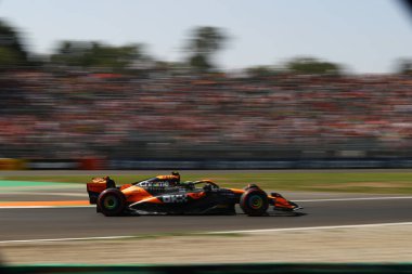 Lando Norris (GBR) - McLaren Formula 1 Takımı - McLaren MCL38 - antrenman sırasında Mercedes, 30 Ağustos, Formula 1 Pirelli Gran Premio d 'Italia 2024, Monza' daki Autodromo Nazionale di Monza pistinde gerçekleşmesi planlanıyor - 29 Ağustos - S
