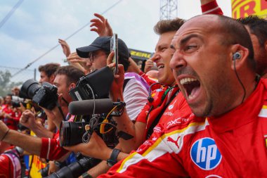  Charles Leclerc (MON) - Scuderia Ferrari - Ferrari SF-24 - Ferrari, 1 Eylül Pazar günü, Formula 1 Pirelli Gran Premio d 'Italia' nın 1.