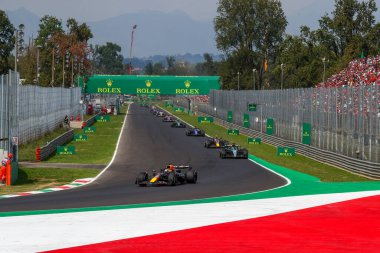  Max Verstappen (NED) - Oracle Red Bull Racing - Red Bull RB20 - Honda RBPT Rade Day, 1 Eylül Pazar, Formula 1 Pirelli Gran Premio d 'Italia, Monza' daki Autodromo Nazionale di Monza pistinde gerçekleşmesi planlanıyor - Aug 