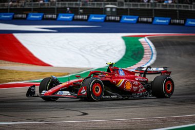 Carlos Sainz Jr. (ESP) - Scuderia Ferrari - Ferrari SF-24 - Ferrari Formula 1 Pirelli Birleşik Devletler Grand Prix 2024 sırasında, Austin, TX (ABD) 18-20 Eylül 2024 'de gerçekleştirilecek olan Circuit of Americas' ta gerçekleşmesi planlanan Ferrari