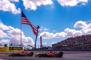  Charles Leclerc (MON) - Scuderia Ferrari - Ferrari SF-24 - Ferrari an Carlos Sainz Jr. (ESP) - Scuderia Ferrari - Ferrari SF-24 - Ferrari, Formula 1 Pirelli Birleşik Devletler Grand Prix 2024 Sprint Yarışı sırasında gerçekleşmesi planlanıyor.
