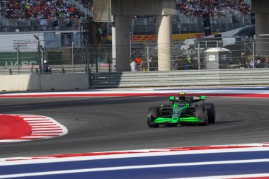  Zhou Guanyu (CHN) - Stake F1 Team Kick Sauber - Sauber C44 - Ferrari Formula 1 Pirelli Birleşik Devletler Grand Prix 2024 'ün ön eleme oturumu sırasında, Austin, TX (USA) 18-20 Eylül 2024 tarihlerinde gerçekleştirilecek