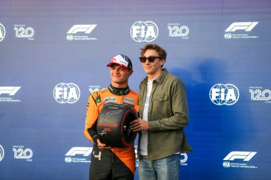 Lando Norris (GBR) - McLaren Formula 1 Takımı - McLaren MCL38 - Mercedes ve Armand 