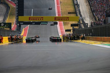 Başlangıç - Formula 1 Pirelli Birleşik Devletler Grand Prix 2024 'te, Austin, TX (ABD) 18-20 Eylül 2024' te Amerika Birleşik Devletleri 'nin Circuit of Americas pistinde gerçekleşmesi planlanıyor.