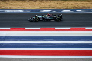  Lewis Hamilton (GBR) - Mercedes-AMG PETRONAS F1 Ekibi - Mercedes W15 - Mercedes E Performansı Formula 1 Pirelli Birleşik Devletler Grand Prix 2024 sırasındaki performansı, Austin, TX (ABD) 18-20 Eylül 'de gerçekleştirilecek,