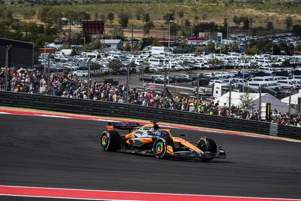  Oscar Piastri (AUS) - McLaren Formula 1 Takımı - McLaren MCL38