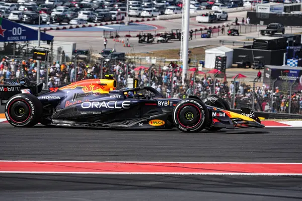  Sergio Perez (MEX) - Oracle Red Bull Racing - Red Bull RB20 - Honda RBPT Formula 1 Pirelli ABD Grand Prix 2024 sırasında, Austin, TX (ABD) 18-20 Eylül 2024 tarihlerinde gerçekleştirilecek