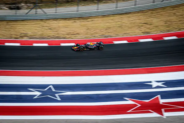  Sergio Perez (MEX) - Oracle Red Bull Racing - Red Bull RB20 - Honda RBPT Formula 1 Pirelli Birleşik Devletler Grand Prix 2024 koşusunda, Austin, TX (USA) 18-20 Eylül 2024 tarihlerinde gerçekleştirilecek