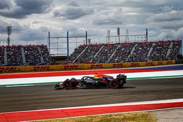  Sergio Perez (MEX) - Oracle Red Bull Racing - Red Bull RB20 - Honda RBPT Formula 1 Pirelli ABD Grand Prix 2024 sırasında, Austin, TX (ABD) 18-20 Eylül 2024 tarihlerinde gerçekleştirilecek
