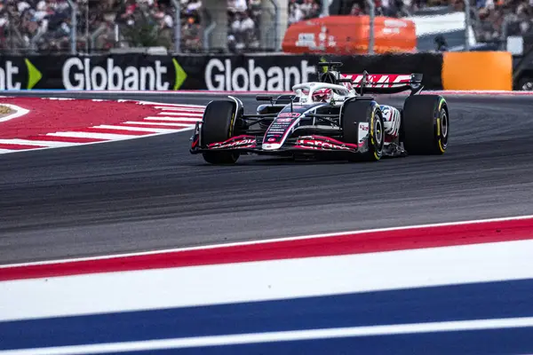  Kevin Magnussen (DEN) - MoneyGram Haas F1 Team - Haas VF-24 - Ferrari Formula 1 Pirelli Birleşik Devletler Grand Prix 2024 'ün Sprint elemeleri sırasında, Austin, TX (USA) 18-20 Eylül 2024 tarihlerinde gerçekleştirilecek