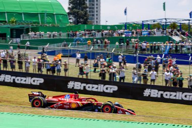  Charles Leclerc (MON) - Scuderia Ferrari - Ferrari SF-24 - Formula 1 Lenovo Grande Premio de Sao Paulo 2024 sırasında Ferrari, Interlagos Circuit, San Paolo, Brasil, BRA Nov 1-3, 2024 - Fotoğraf Alessio De Marco the Avens