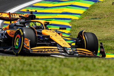 Lando Norris (GBR) - McLaren Formula 1 Takımı - McLaren MCL38 - Formula 1 Lenovo Grande Premio de Sao Paulo 2024 sırasında Mercedes, Interlagos, San Paolo, Brasil, BRA Nov 1-3, 2024 - Fotoğraf Alessio De Marco