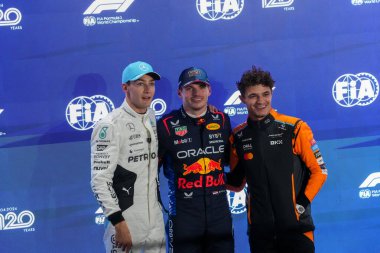  George Russell (GBR) - Mercedes-AMG PETRONAS F1 Takımı - Mercedes W15 - Mercedes E Performansı, Max Verstappen (NED) - Oracle Red Bull Racing - Red Bull RB20 - Honda RBPT, Lando Norris (GBR) - McLaren Formula 1 Takımı - McLaren MCL38