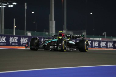  Lewis Hamilton (GBR) - Mercedes-AMG PETRONAS F1 Takımı - Mercedes W15 - Mercedes E Performansı 29.11.2024, Losail Uluslararası Pisti, Doha, Formula 1 Katar Havayolları Grand Prix 202