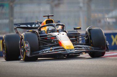  Max Verstappen (NED) - Oracle Red Bull Racing - Red Bull RB20 - Honda RBPT Formula 1 Etihad Airways Abu Dabi Grand Prix 2024, Yas Marina, Abu Dabi 6-8 Aralık 2024