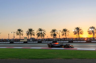  Max Verstappen (NED) - Kahin Red Bull Racing - Red Bull RB20 - Honda RBP