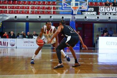 Spencer Skylar - Real Sebastiani Rieti, Apu Old Wild West Udine davasında, 26 Şubat 2025, PalaSojourner Rieti, Round 30 - Sezon 2024-2025