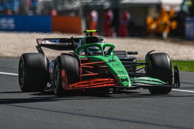 Gabriel Bortoleto (BRA) Sauber C45 Ferrar 'ı Tekmele