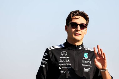 Büyük Britanya 'dan George Russell ve Mercedes-AMG PETRONAS F1 Ekibi, 22 Mart 2025' te Şangay Uluslararası Pisti 'ndeki F1 Çin Grand Prix' si öncesinde yarışa katıldılar. Fotoğraf: Song 