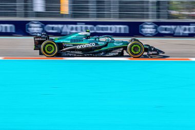  Fernando Alonso (ESP) - Aston Martin Aramco F1 Ekibi - Aston Martin AMR25