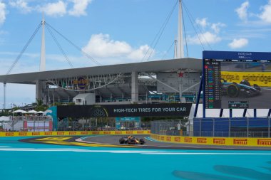  Yuki Tsunoda (JPN) - Kahin Red Bull Racing - Red Bull RB21 - Honda RBP