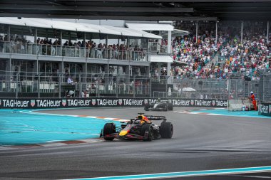  Max Verstappen (NED) - Kahin Red Bull Racing - Red Bull RB21 - Honda RBP