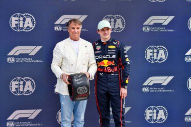 Brunello Cucinelli (ITA) ve Max Verstappen (NED) - Kahin Red Bull Racing - Red Bull RB21 - Honda RBPT Polesitte