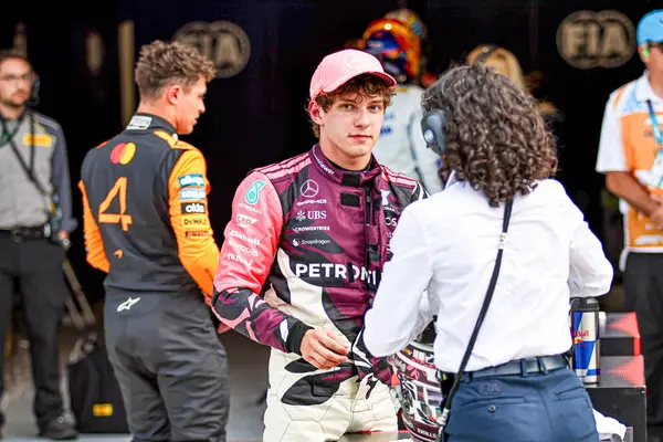  Andrea Kimi Antonelli (ITA) - Mercedes-AMG PETRONAS F1 Ekibi - Mercedes W16 - Mercedes E Performansı