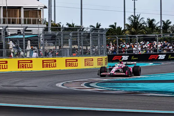  Liam Lawson (NZL) - Visa Cash App RB F1 Ekibi - RB VCARB02 - Honda RBP