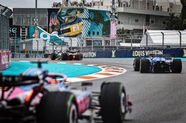  Esteban Ocon (FRA) - Haas F1 Takımı - Haas VF-25 - Ferrar