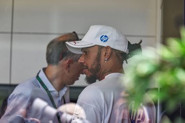 Pazar günü Miami otlağı atmosferi