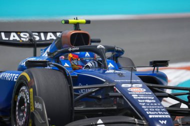 Pazar günü Miami otlağı atmosferi