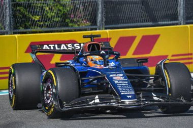 Pazar günü Miami otlağı atmosferi