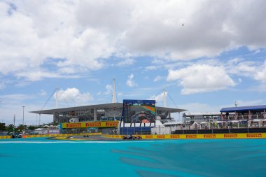 Pazar günü Miami otlağı atmosferi