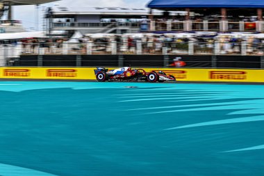 Pazar günü Miami otlağı atmosferi